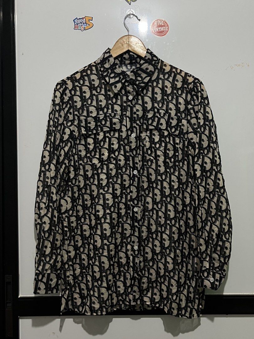 Dior (Category: Tshirts & Polo Shirts ) located in Lipa City. Submitted by deligrind (Listing ID 1460225893, Image 1). Description: .
