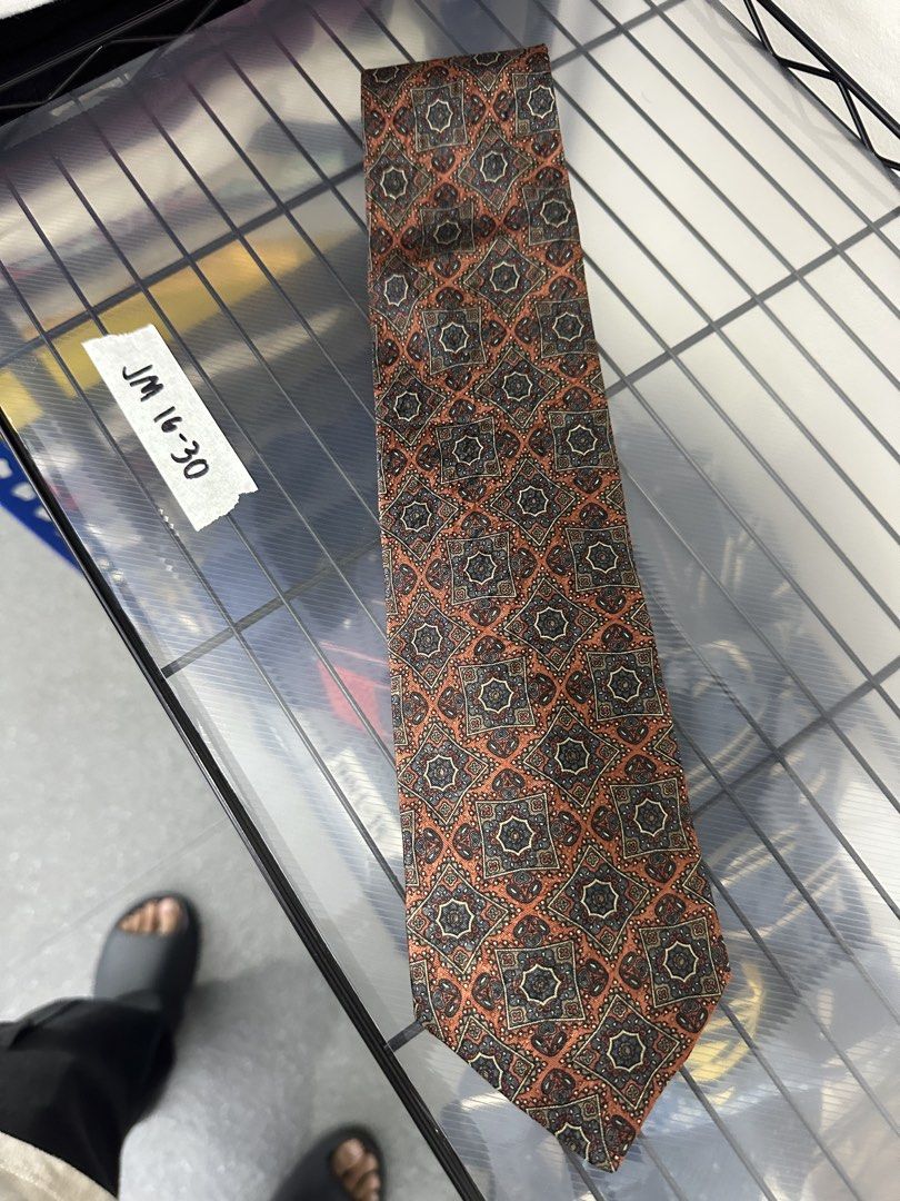 dior tie (Category: Ties) located in Manila. Submitted by declutterpromax (Listing ID 1460199108, Image 1). Description: .