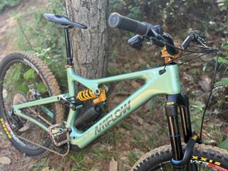 （分類：）位於 。 由 ridemybike 提交（商品編號 1460152035，圖片 1）。簡介： 。