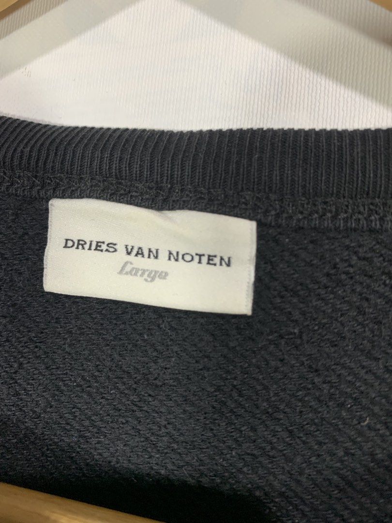 Dries Van Noten Pullover (Category: Coats, Jackets and Outerwear) located in Bongabong. Submitted by freshrelic (Listing ID 1460217171, Image 3). Description: Details shown on first image.