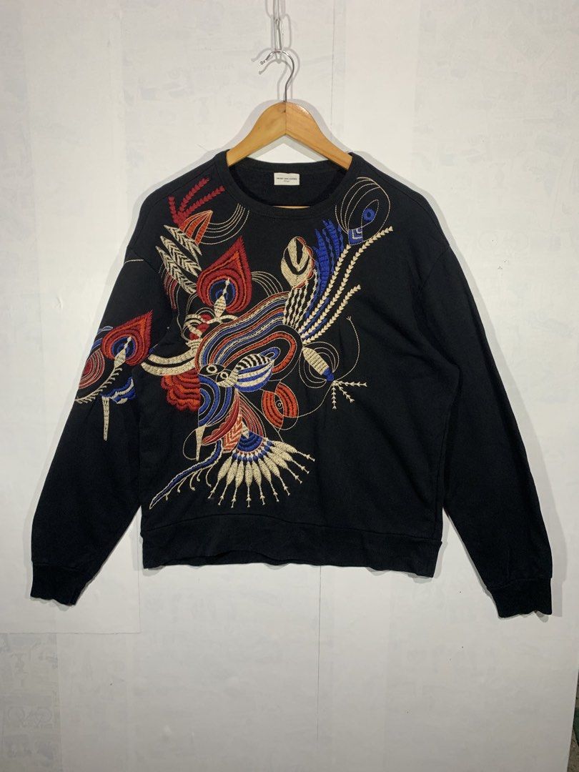 Dries Van Noten Pullover (Category: Coats, Jackets and Outerwear) located in Bongabong. Submitted by freshrelic (Listing ID 1460217171, Image 2). Description: Details shown on first image.