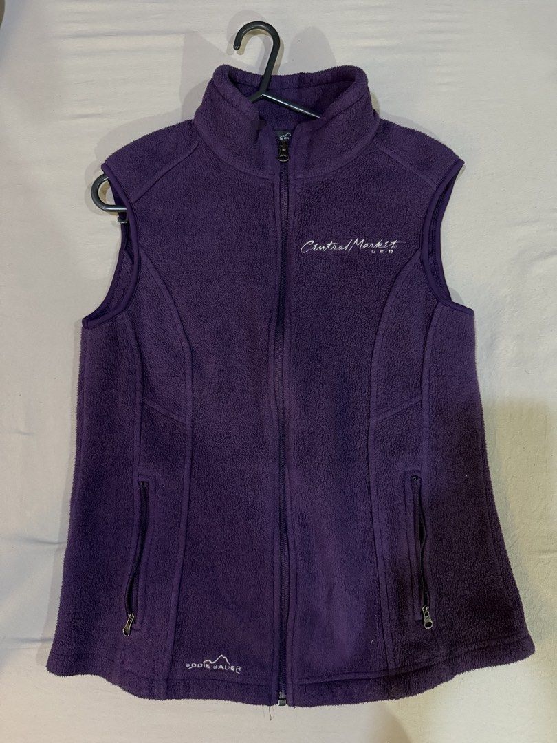 Eddie Bauer Purple Fleece Vest (Category: Coats, Jackets and Outerwear) located in Mandaluyong City. Submitted by xela.tings (Listing ID 1460209928, Image 1). Description: Full zip front closure Two zippered hand pockets .