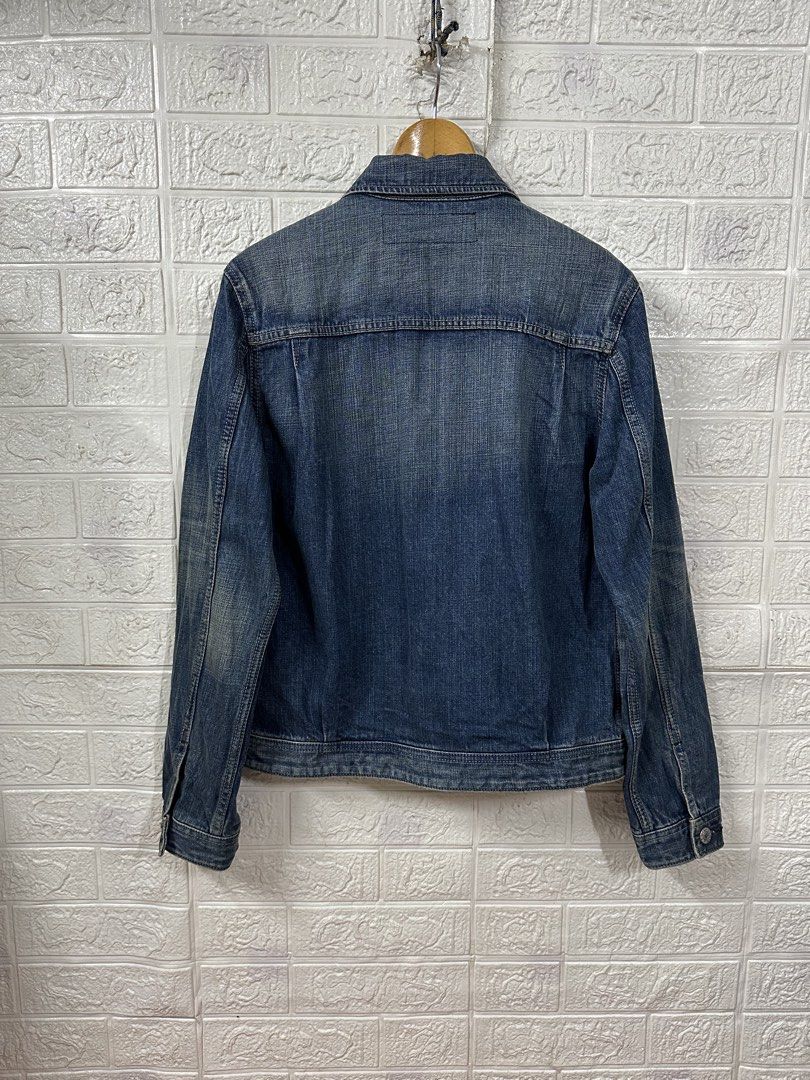 EDWIN Blue Jeans Denim Jacket - Size L (Category: Coats, Jackets and Outerwear) located in Bacoor. Submitted by reneejhay (Listing ID 1460158997, Image 2). Description: - Classic blue EDWIN denim jacket - Signature red stitching on chest pockets - Button closure and cuffs - Perfect for layering - Made in Japan - Please check label for specific size details.