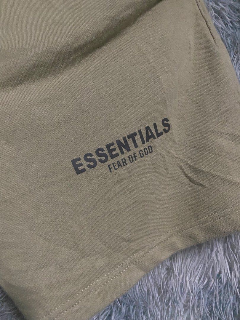 ESSENTIAL SHORT (Category: Shorts) located in Cavite. Submitted by lwrnc.444 (Listing ID 1460158255, Image 2). Description: ESSENTIAL SHORT COMPLETE TAGS GOOD CONDITION DIMES WAIST 13 FREE WAIST LENGTH 20.5 🏷️399+SHIPPING FEE DASMARIÑAS CAVITE LOC.