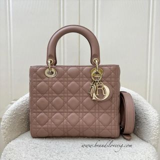 (Category: ) located in . Submitted by brands_lover (Listing ID 1460178605, Image 1). Description: .