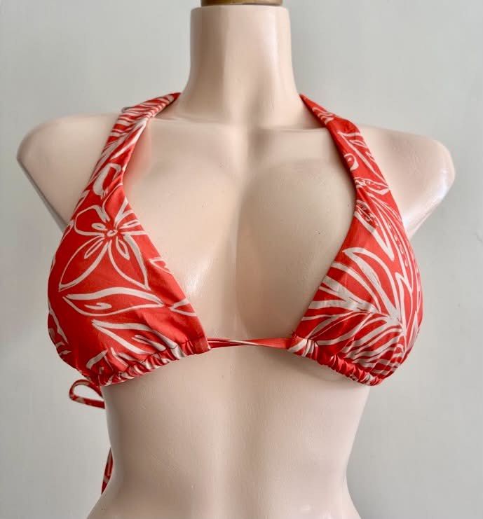 etam swimweartop M 36/38 (Category: Bikinis & Swimsuits) located in San Jose. Submitted by 99ners (Listing ID 1460161542, Image 1). Description: padded.