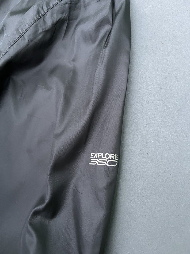 EXPLORE 360 RAIN JACKET LIGHTWEIGHT (Category: Coats, Jackets and Outerwear) located in Quezon City. Submitted by kentstuff (Listing ID 1460159860, Image 3). Description: EXPLORE 360 RAIN JACKET LIGHTWEIGHT Size XL On Tag Shoulder-Hem : 32” Pit-Pit : 24 Condition: Excellent CR: 9.8/10 Flaws: ❌ Needwash DISCLAIMER: This is a thrifted item. All brands, logos, and trademarks belong to their rightful owners. We’re here to rehome great pieces — no bra