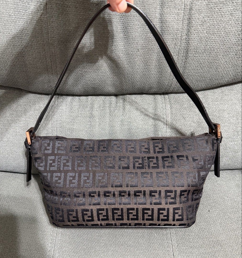FF Mono Pochette (Category: Shoulder Bags) located in Quezon City. Submitted by chic.bags (Listing ID 1460221838, Image 3). Description: Canvas material With metal plate inside Looks new No issue Actual photo posted Japan preloved Mop: gcash.