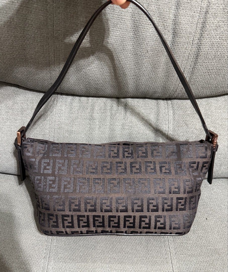 FF Mono Pochette (Category: Shoulder Bags) located in Quezon City. Submitted by chic.bags (Listing ID 1460221838, Image 1). Description: Canvas material With metal plate inside Looks new No issue Actual photo posted Japan preloved Mop: gcash.