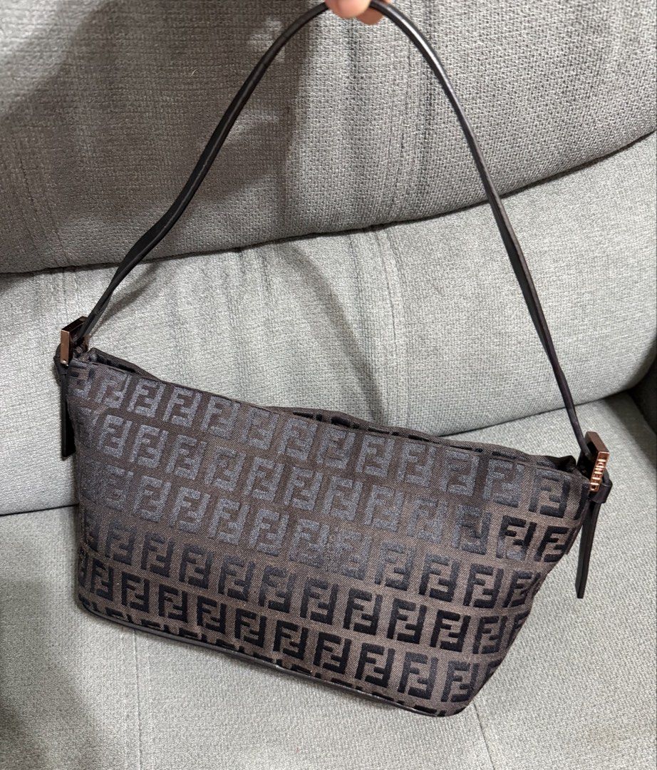 FF Mono Pochette (Category: Shoulder Bags) located in Quezon City. Submitted by chic.bags (Listing ID 1460221838, Image 2). Description: Canvas material With metal plate inside Looks new No issue Actual photo posted Japan preloved Mop: gcash.