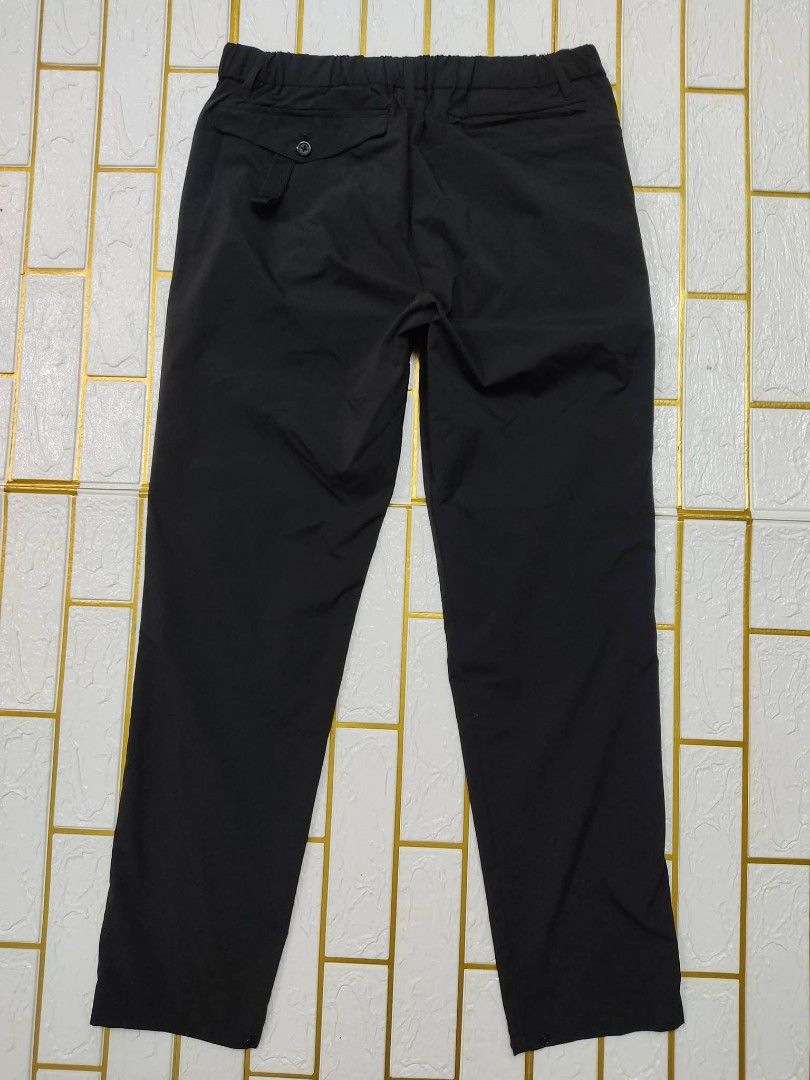 Fieldcore (Category: Activewear) located in Kemaman. Submitted by ahzamurobbigarage (Listing ID 1460301045, Image 3). Description: PINGGANG : 32" - 33" PANJANG : 39" KONDISI : 9O% ITEM FRESH, WARNA LAWA, SLIM CUT KAIN STRETCHABLE BOLEH CONVERT POCKETABLE.