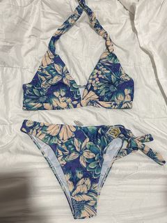 (Category: ) located in . Submitted by _llyy (Listing ID 1460117740, Image 1). Description: .