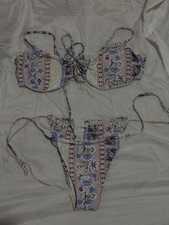 (Category: ) located in . Submitted by _llyy (Listing ID 1460117734, Image 1). Description: .