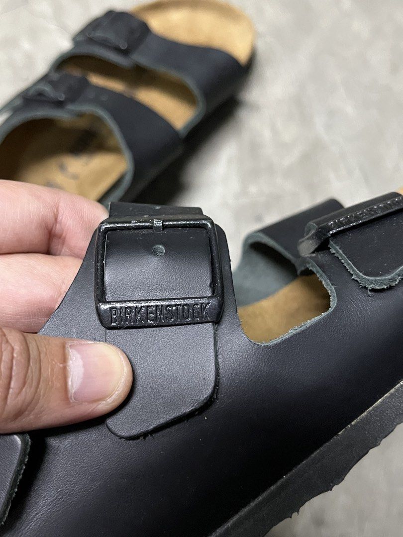 FOR SALE (Category: Flats & Sandals) located in Bulacan. Submitted by sef19 (Listing ID 1460210154, Image 3). Description: BIRK - size : 36 condition : excellent price : ₱1,880 - location : bulacan mop : gcash / jnt pm 📩📩📩📩.