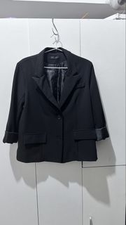 (Category: ) located in . Submitted by herr.boutiqu3.2 (Listing ID 1460272218, Image 1). Description: .