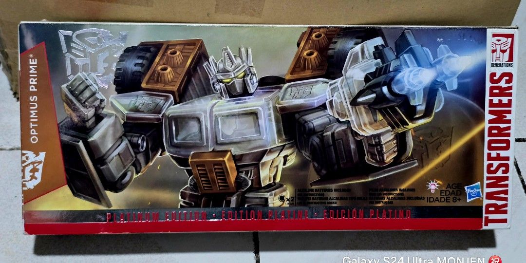 G2 OPTIMUS PRIME platinum 🔥 (Category: Vintage Collectibles) located in Pasay City. Submitted by monjentoysandcollectibles (Listing ID 1460303542, Image 1). Description: G2 OPTIMUS PRIME platinum edition 🔥 sealed misb ✅️.