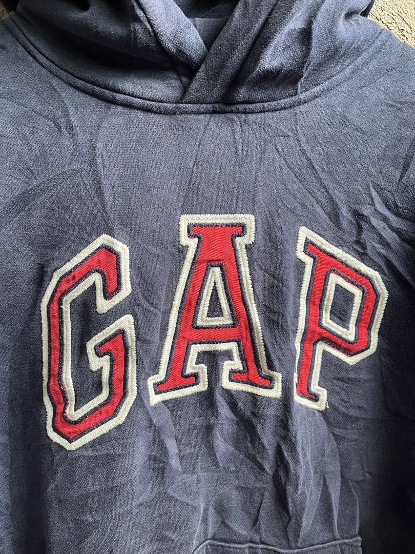 GAP EMBROIDERED HOODIE (Category: Hoodies) located in Cagayan de Oro. Submitted by rewornthriftph (Listing ID 1460127844, Image 2). Description: width: 23 length: 26.5 BOXY large | FITS also on medium Color rate: 9.5/10 Issue: NEED WASH In EXCELLENT Condition See details and reference on slides Payment Methods: GCASH/JNT PLS MANAGE YOUR EXPECTATIONS. THRIFT ITEMS, NO CANCELLATION ₱600.