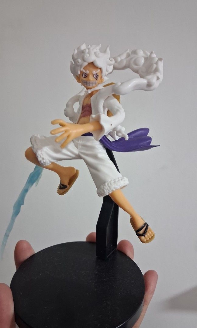 GEAR 5 LUFFY BANPRESTO (Category: Figurines & Statues) located in Manila. Submitted by xarkzz.999 (Listing ID 1460178233, Image 2). Description: NO ISSUE NO BOX.