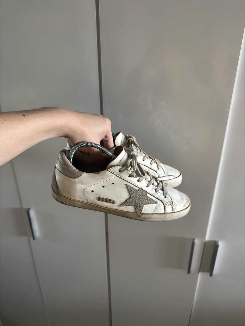 GGDB Golden Goose Superstar Silver Tab EU 37 (Category: Sneakers) located in Pasay City. Submitted by eunseoscloset (Listing ID 1460133165, Image 1). Description: GGDB Golden Goose Superstar Silvertab Size Eu 37 Well used but still presentable Pair only Authentic from Cop Garden PH ₱4,000 shipped Repriced ₱3,499 + sf PM me for any questions Thanks!.