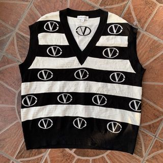 (Category: ) located in . Submitted by clothing.thrift (Listing ID 1460202244, Image 1). Description: .