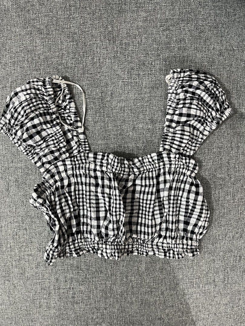 Glassons Gingham Top (Category: Sleeveless) located in Cagayan de Oro. Submitted by prelovederela (Listing ID 1460256706, Image 1). Description: -so cute huhu -perf for beach, used once only.