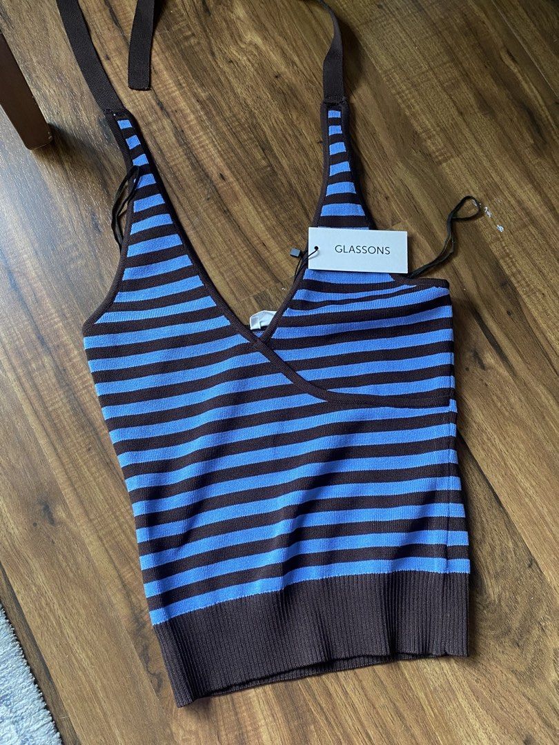 Glassons Halter Top (Category: Sleeveless) located in Makati City. Submitted by kaykutz (Listing ID 1460162980, Image 3). Description: Fits XS-S. BNWT.