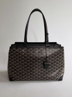 (Category: ) located in . Submitted by lian_closet (Listing ID 1460197159, Image 1). Description: .