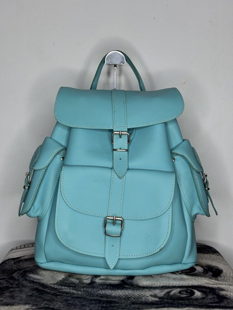 Grafea Leather Backpack (Category: Backpacks) located in Lipa City. Submitted by treasurehunterbychristian (Listing ID 1460300881, Image 1). Description: .