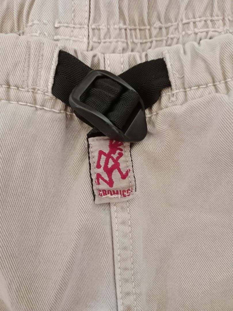 Gramicci Short (Category: Shorts) located in Naga. Submitted by thrift.vincent (Listing ID 1460182217, Image 2). Description: Waist: 17 Length: 21 Thigh: 13 Leg opening: 12.5 Condition: good.