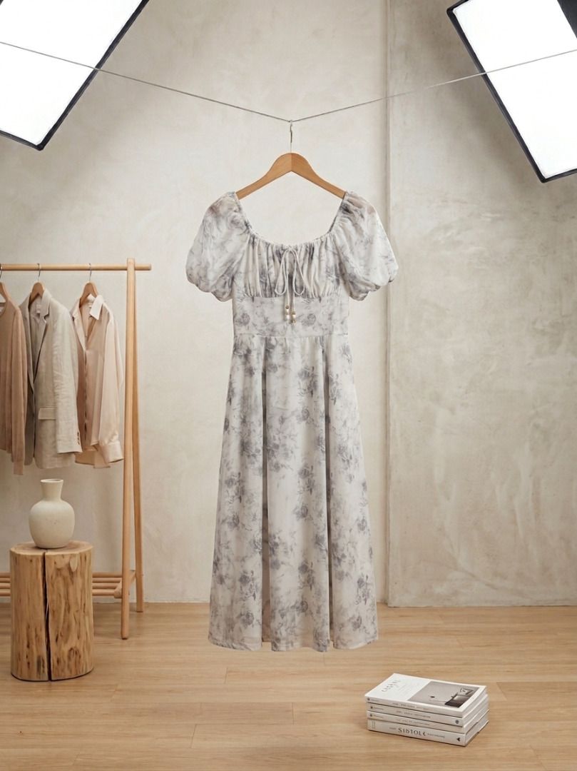 Gray Dress - 001 (Category: Dresses) located in Manila. Submitted by meedclothing (Listing ID 1460175020, Image 1). Description: 👗 Price: ₱250 📏 Size: S–M 🎀 Details: Smocked at the back for a more comfortable fit 📌 PLEASE READ BEFORE ORDERING: ⏳ Reservation: Strictly 2 days only 📦 Shipping: Everyday except Sundays & holidays ♻️ Condition: Pre-loved / used item ❌ No cancellation of orders 💰 Fixed price — no tawad IMPORTANT NOTE: Since this i