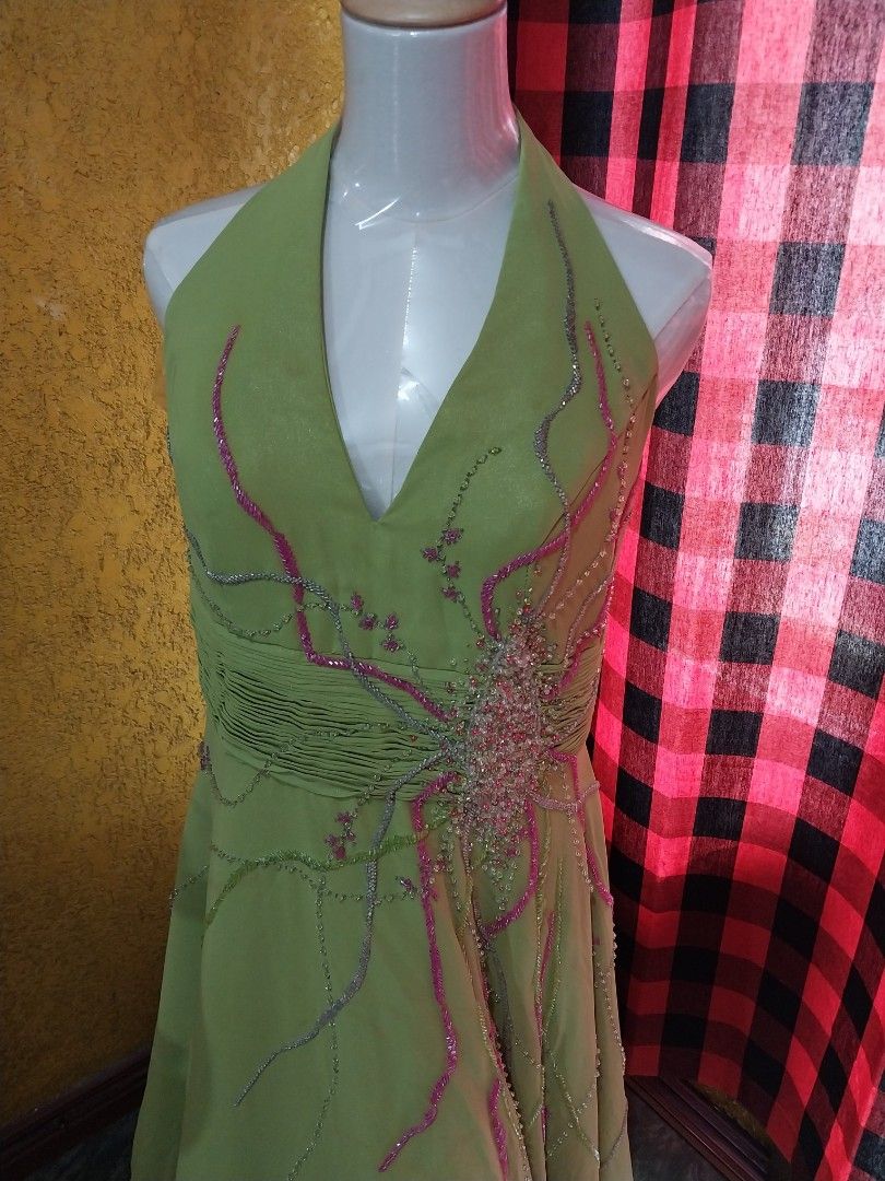 Green halter neck gown (Category: Evening dresses & gowns) located in Manila. Submitted by PrinceDani.Clothing (Listing ID 1460244639, Image 3). Description: green halter neck gown 18in bust 17in waist 52in length excellent condition .