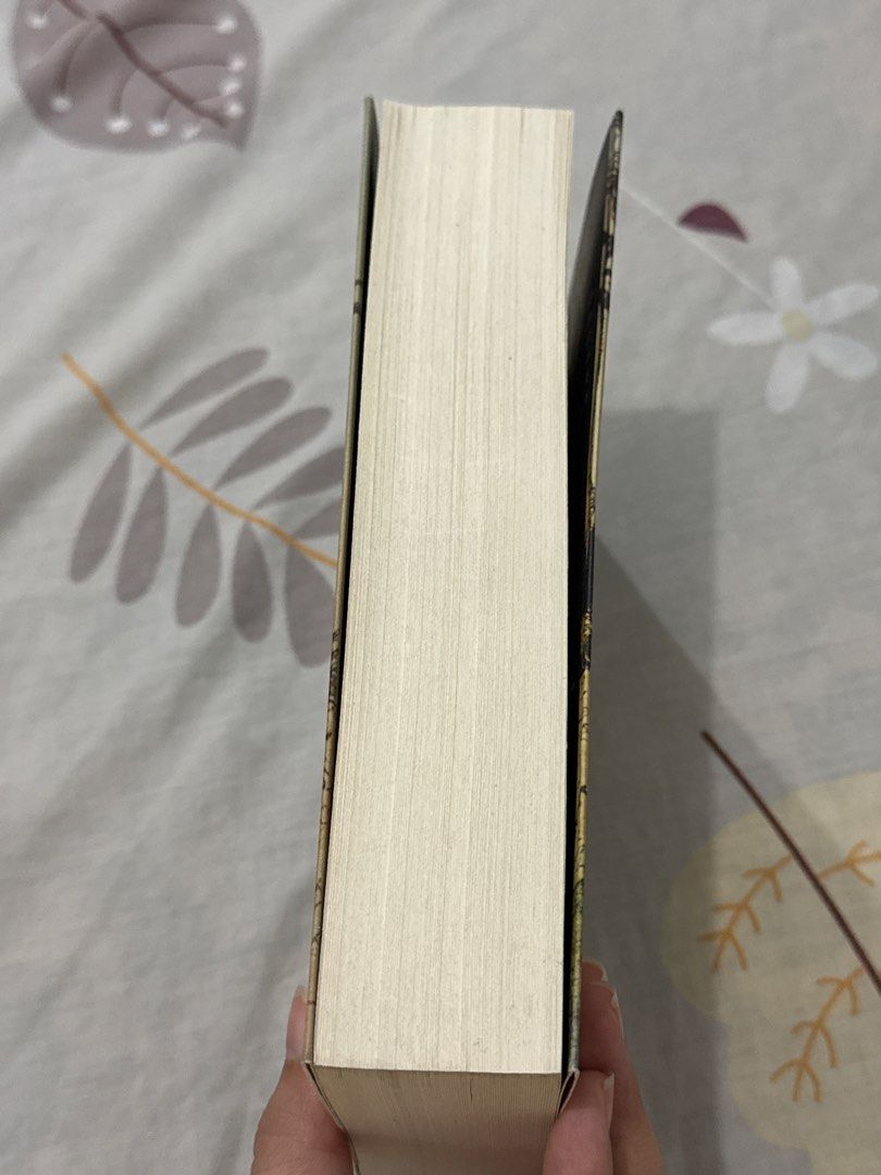 Grimm's Fairy Tales Paperback (Category: Children's Books) located in Quezon City. Submitted by caru08 (Listing ID 1460106899, Image 2). Description: Collection of stories. Slight bit of dust on the edges but that's about it. The book is still in really good condition. Rfs: Need Funds MOP - BPI - GCASH DELIVERY - Buyer shoulders shipping fee - Lalamove or J&T (if J&T I can only ship weekends).