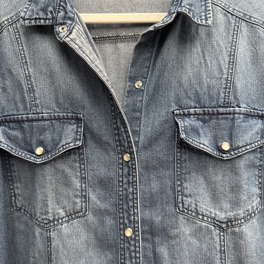 GU Denim Button Down Longsleeve Dress (Category: Dresses) located in Cainta. Submitted by tooonico (Listing ID 1460219519, Image 2). Description: RFS: Decluttering MOP: GCash/Maya/Maribank/UB .