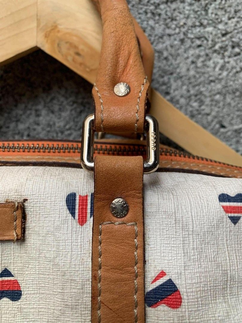 Gucci boston heart (Category: Luxury Bags & Wallets) located in Davao. Submitted by terrencefinds (Listing ID 1460219585, Image 3). Description: Rank A-B n.