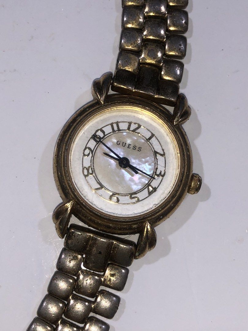 Guess Lady’s Watch (Category: Women's Watches) located in Imus. Submitted by verjel-31076 (Listing ID 1460113922, Image 2). Description: working fadings orig.