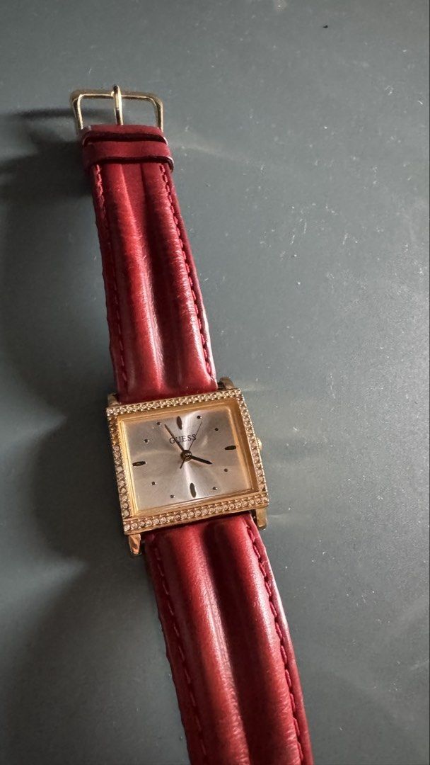 Guess Red Watch (Category: Women's Watches) located in Mandaluyong City. Submitted by cosy.bz (Listing ID 1460129577, Image 2). Description: .