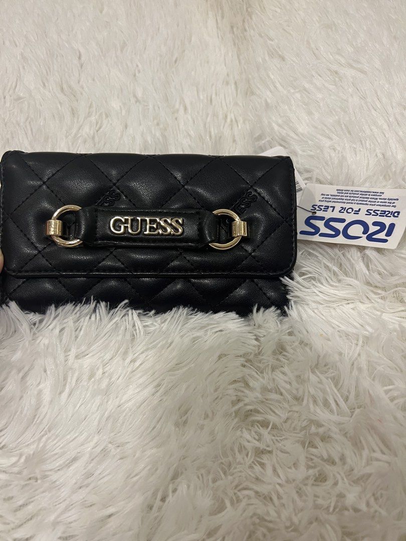 Guess Wallet- Quilted Trifold (Category: Wallets & Card holders) located in Navotas City. Submitted by daniella_20 (Listing ID 1460133679, Image 1). Description: 100% Authentic and brandnew Location- Navotas City Onhand PH 🇸🇽 .