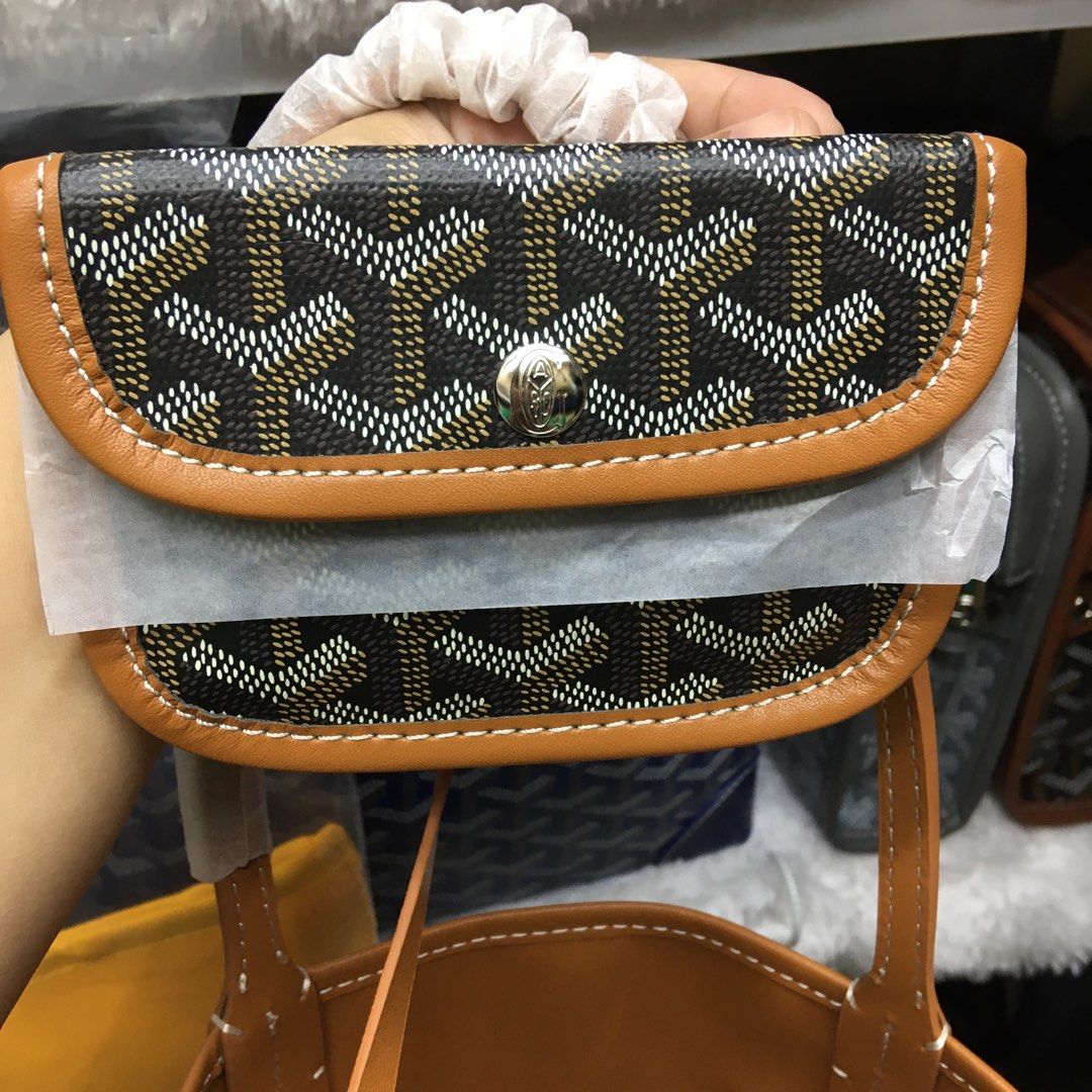 GYRD anju ( brown black) Small (Category: Beach Bags) located in Manila. Submitted by lizzy.cloud (Listing ID 1460142216, Image 2). Description: .