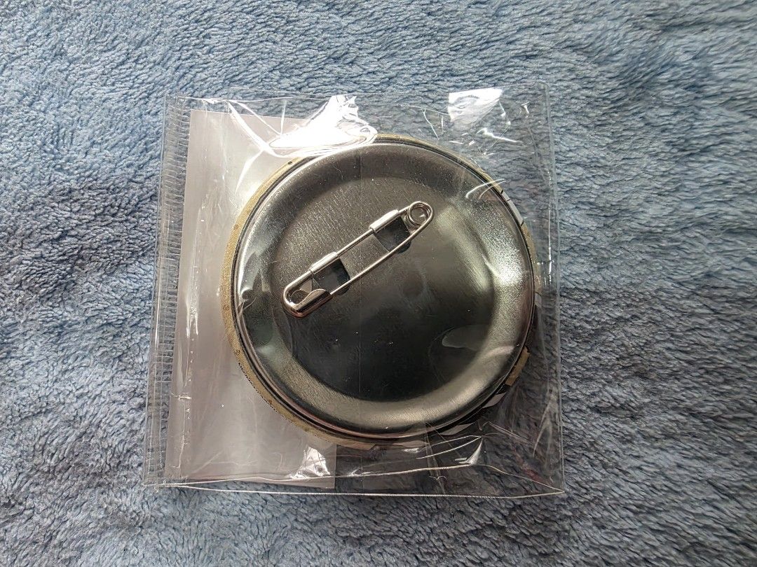 Haikyuu Bokuto Can Badge Paint (Category: J-Wave Merchandise) located in Manila. Submitted by animestuffsshop (Listing ID 1460111750, Image 2). Description: Haikyuu Bokuto Can Badge Paint -Official -WYSIWYG, As Is MOP: GCash MOD: Direct JNT, Lalamove, LBC COP.