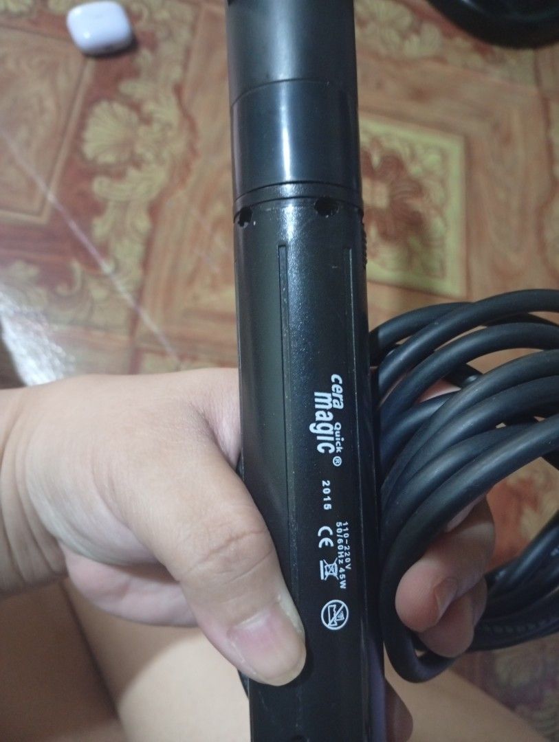 Hair Curler (Category: Hair) located in Quezon City. Submitted by purple_haven (Listing ID 1460113001, Image 2). Description: cera quick magic hair curler 28mm barrel no flaws,swivel cord for easier curling.