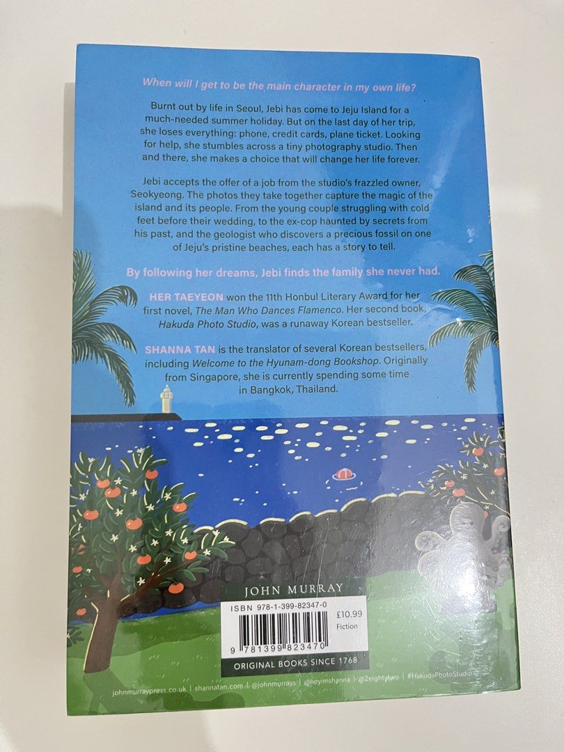 Hakuda Photo Studio by Her Taeyeon (Category: Storybooks) located in Makati City. Submitted by lfaaaaa (Listing ID 1460123612, Image 2). Description: -with plastic cover (bought in Fully Booked) -only read once -no highlights or pen marks RFS: decluttering.