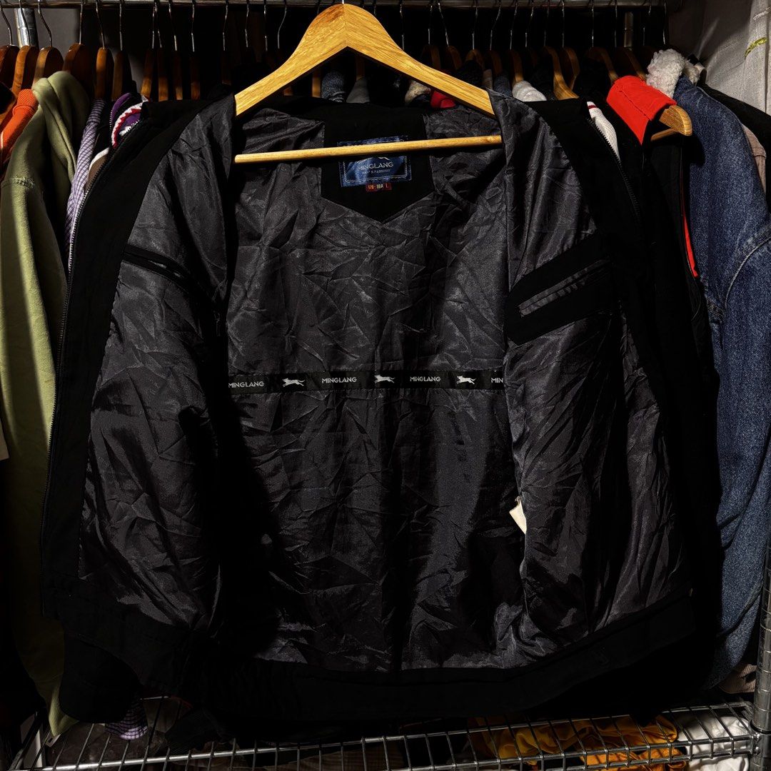 Harrington Jacket Black Very Good Condition (Category: Coats, Jackets and Outerwear) located in Caloocan City. Submitted by bonsatocha43876 (Listing ID 1460254326, Image 2). Description: - Black Harrington jacket - Complete tags included - Measurements: Width 23 inches, Length 26 inches - Ideal for layering.
