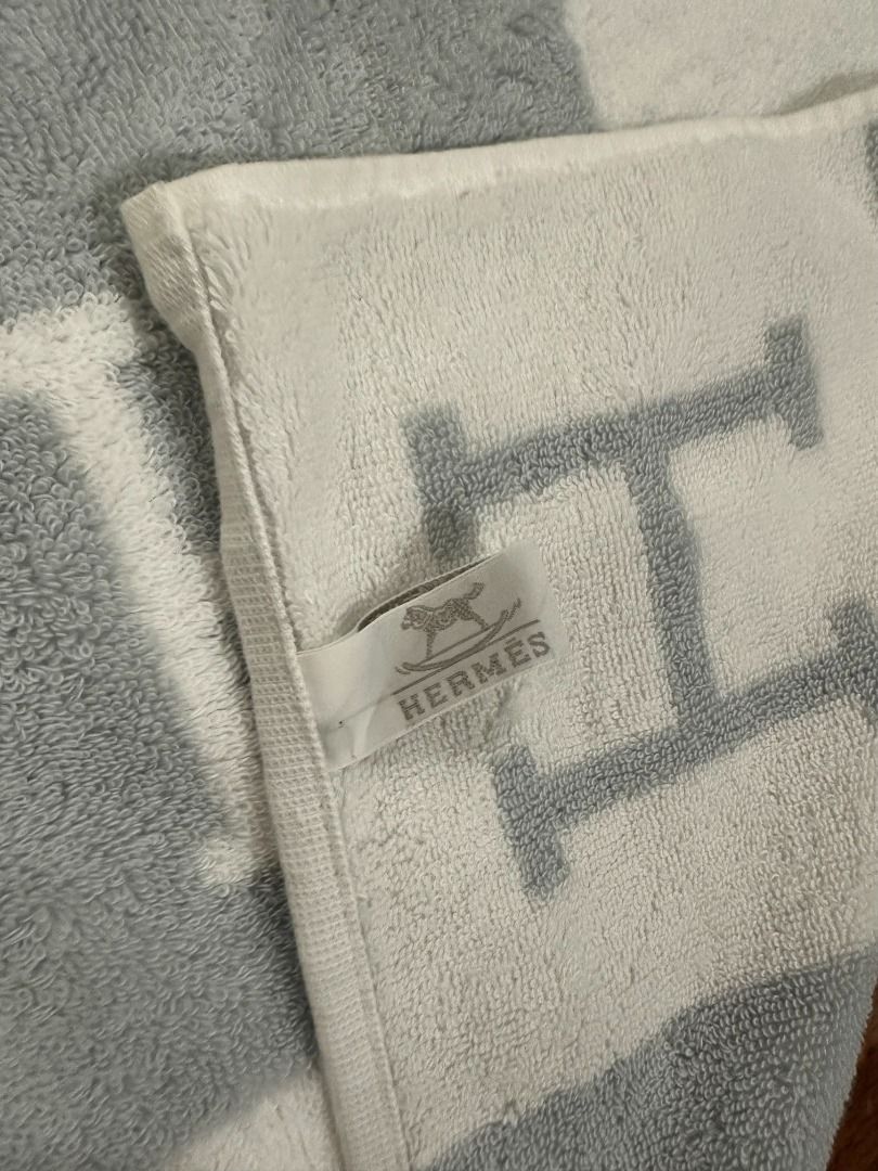 Hermes Avalon Baby Bath Towel, Bleu Glacier (Category: Bedding & Towels) located in Makati City. Submitted by travelfinds34611 (Listing ID 1460205607, Image 2). Description: BRAND NEW. IN PAPER BAG Authentic Hermes Avalon Baby Bath Towel Color: Bleu Glacier.