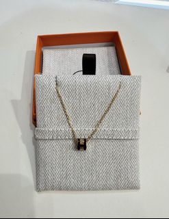 （分類：）位於 。 由 cchermesluxury 提交（商品編號 1460218362，圖片 1）。簡介： 。