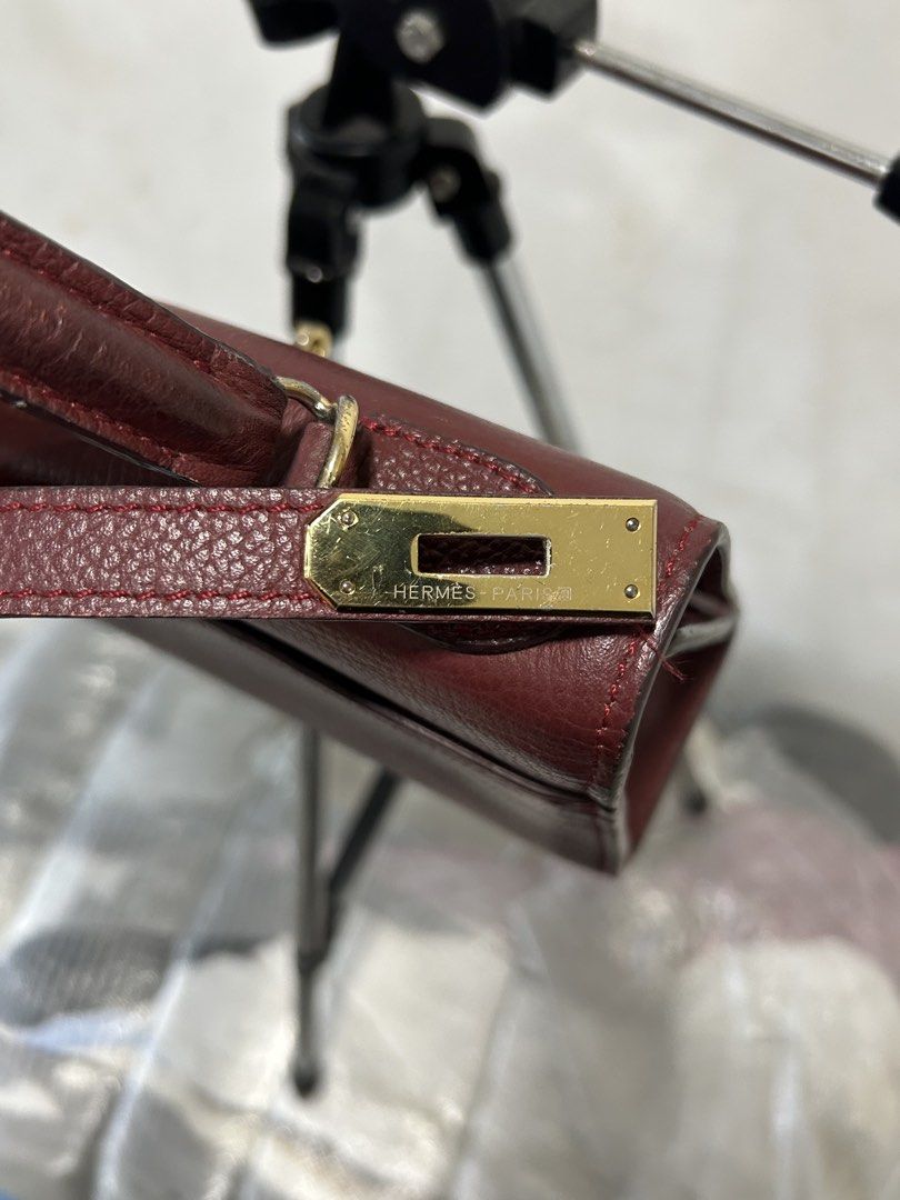 Hermes Two Way (Category: Luxury Bags & Wallets) located in Bacolod City. Submitted by fyceee (Listing ID 1460201094, Image 3). Description: Hermes Two way Rank B Negros Occidental, BCD.