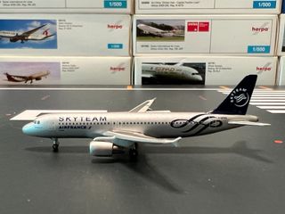 （分類：）位於 。 由 aero001 提交（商品編號 1460201979，圖片 1）。簡介： 。