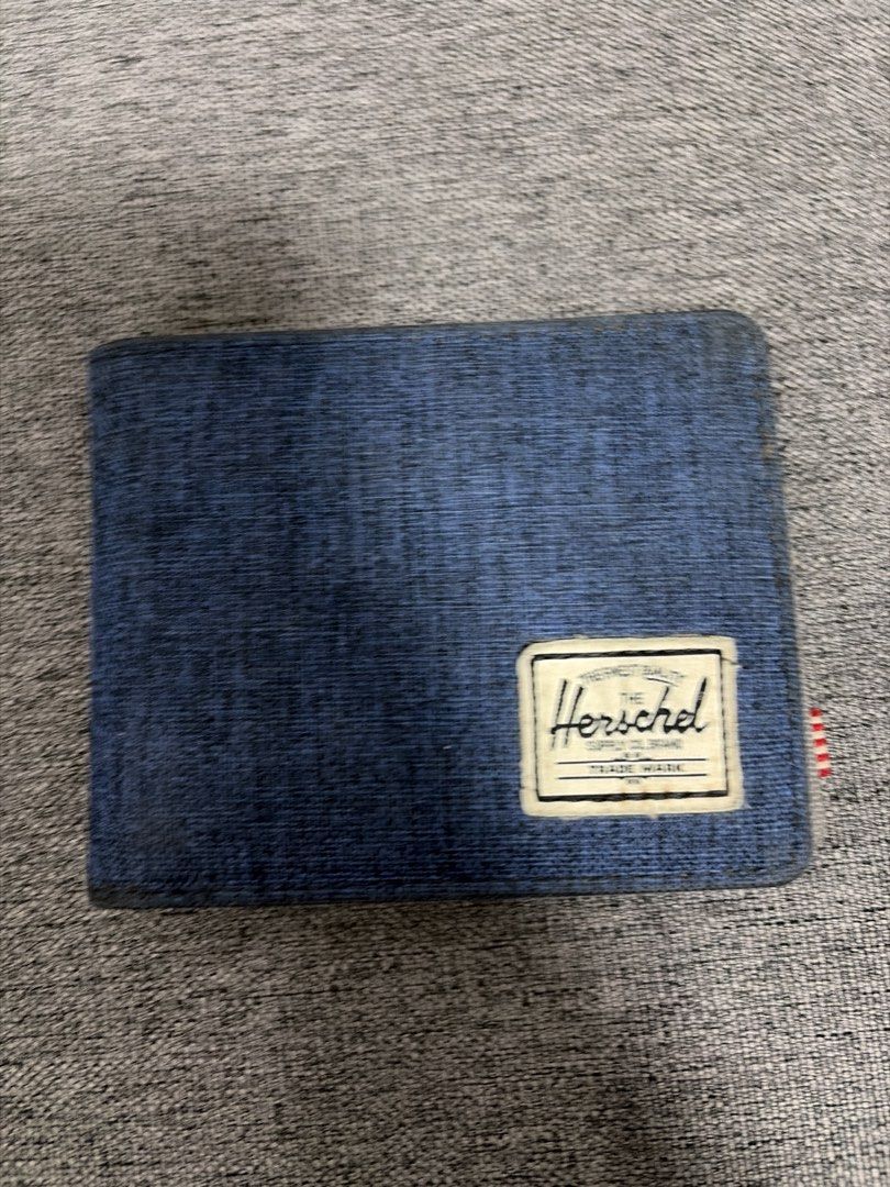 Herschel Wallet (Category: Wallets & Card Holders) located in General Trias. Submitted by decluttersznn (Listing ID 1460290101, Image 1). Description: Herschel Wallet Good Condition (just needs cleaning).