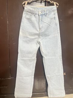 (Category: ) located in . Submitted by r.boutique (Listing ID 1460211849, Image 1). Description: .