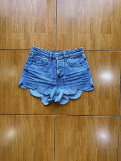 (Category: ) located in . Submitted by hazelcris (Listing ID 1460180651, Image 1). Description: .