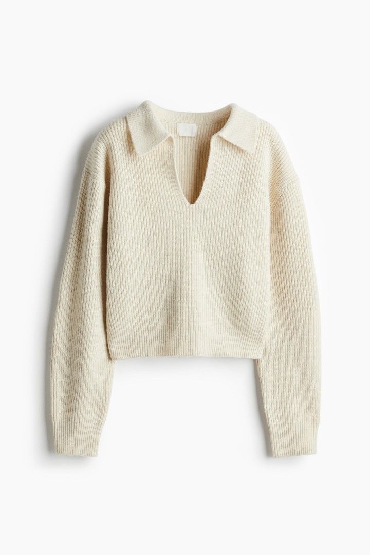 H&M Knitted Collard Sweater (Category: Longsleeves) located in Alburquerque. Submitted by thriftyssential (Listing ID 1460129333, Image 1). Description: 🌸H&M Knitted Collard Sweater 🔸Size: Medium on tag . Fits Medium-Large 🔸 Condition: in excellent condition. No flaws . 🔸 PHP 380 only✨ 🔸 Actual color is cream ‼️FIXED PRICE FOR ITEMS ON SALE‼️ 🔸 Color may vary due to lighting 🔸 Personal preloved 🔸 No when worn photos 🔸Ready to use or you 